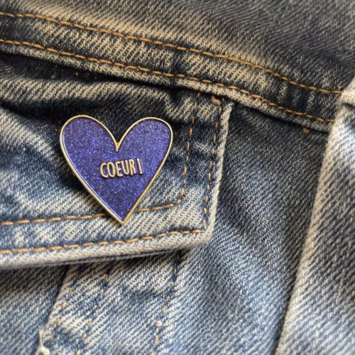 pin's coeur bleu