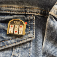 pin's connasse