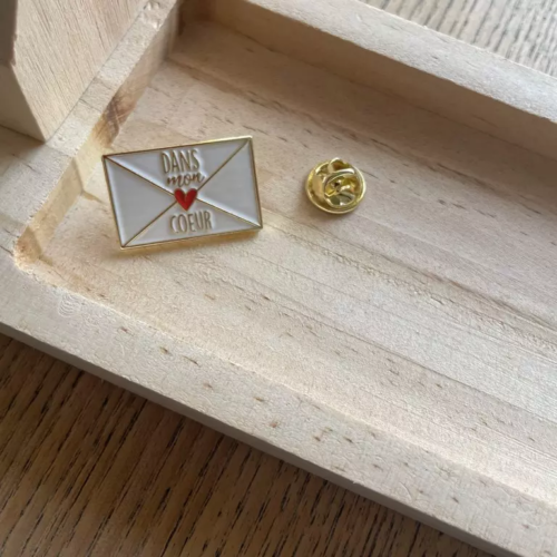 pin's dans mon coeur bois