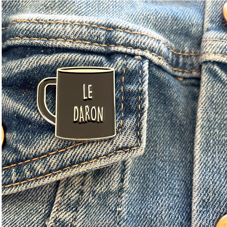 Pin's daron jean