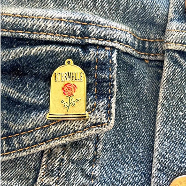 Pin's éternelle jean