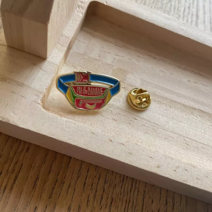 pin's j'ai la banane bois