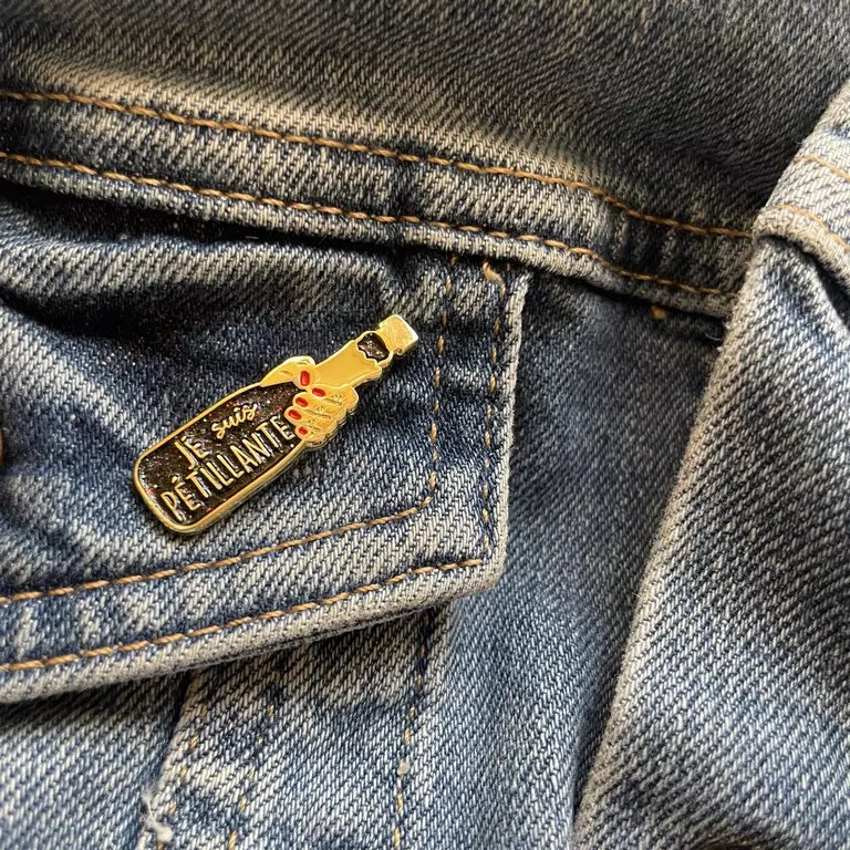 pin's je suis pétillante