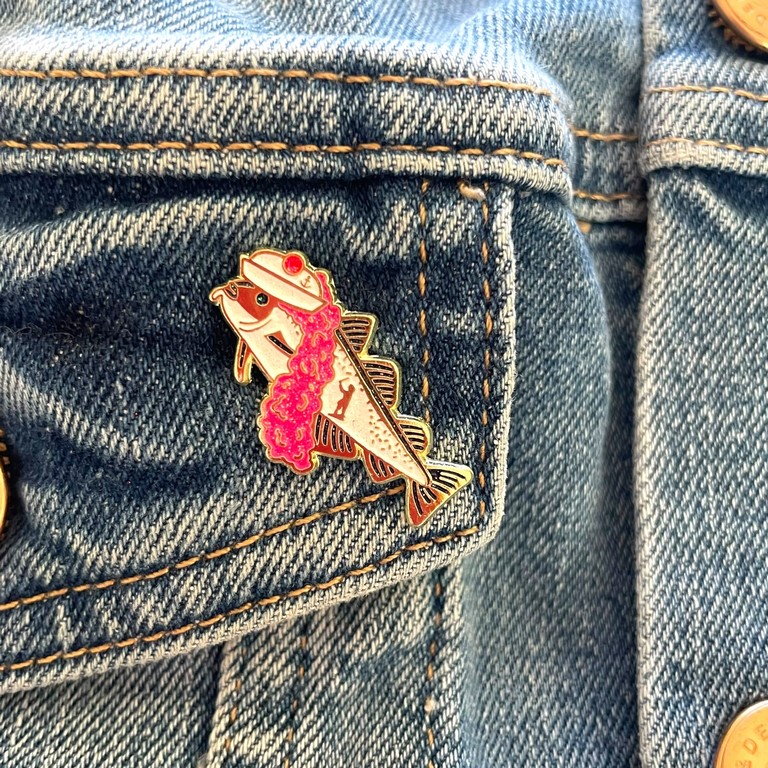 Pin's morue au carnaval jean 