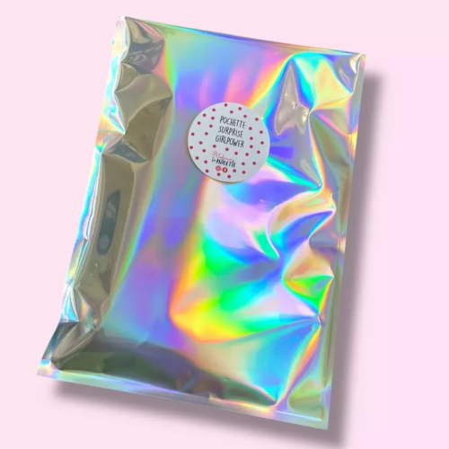 Pochette surprise fond rose girl power