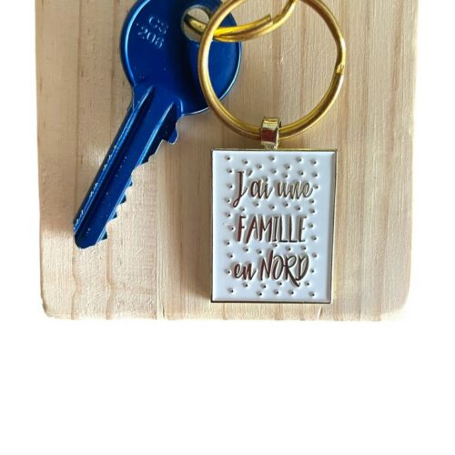 porte-cles-jai-une-famille-en-Nord-bois
