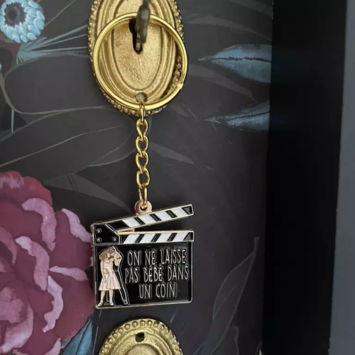porte-clés on laisse pas bébé dans un coin